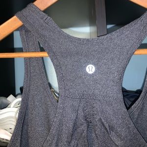 Lululemon Top 4